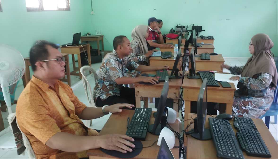 Kompak dan Solid, Pokja 5 MTsN 2 HSS Fokus Lengkapi Evidence Penilaian ZI