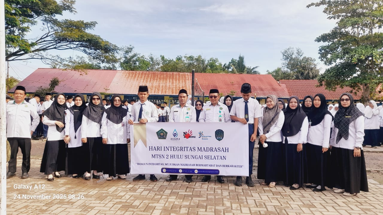 Penuhi PMPZI dan Menuju WBK, MTsN 2 HSS Gelar Penandatanganan Komitmen Bersama Dan Canangkan Hari Integritas Madrasah