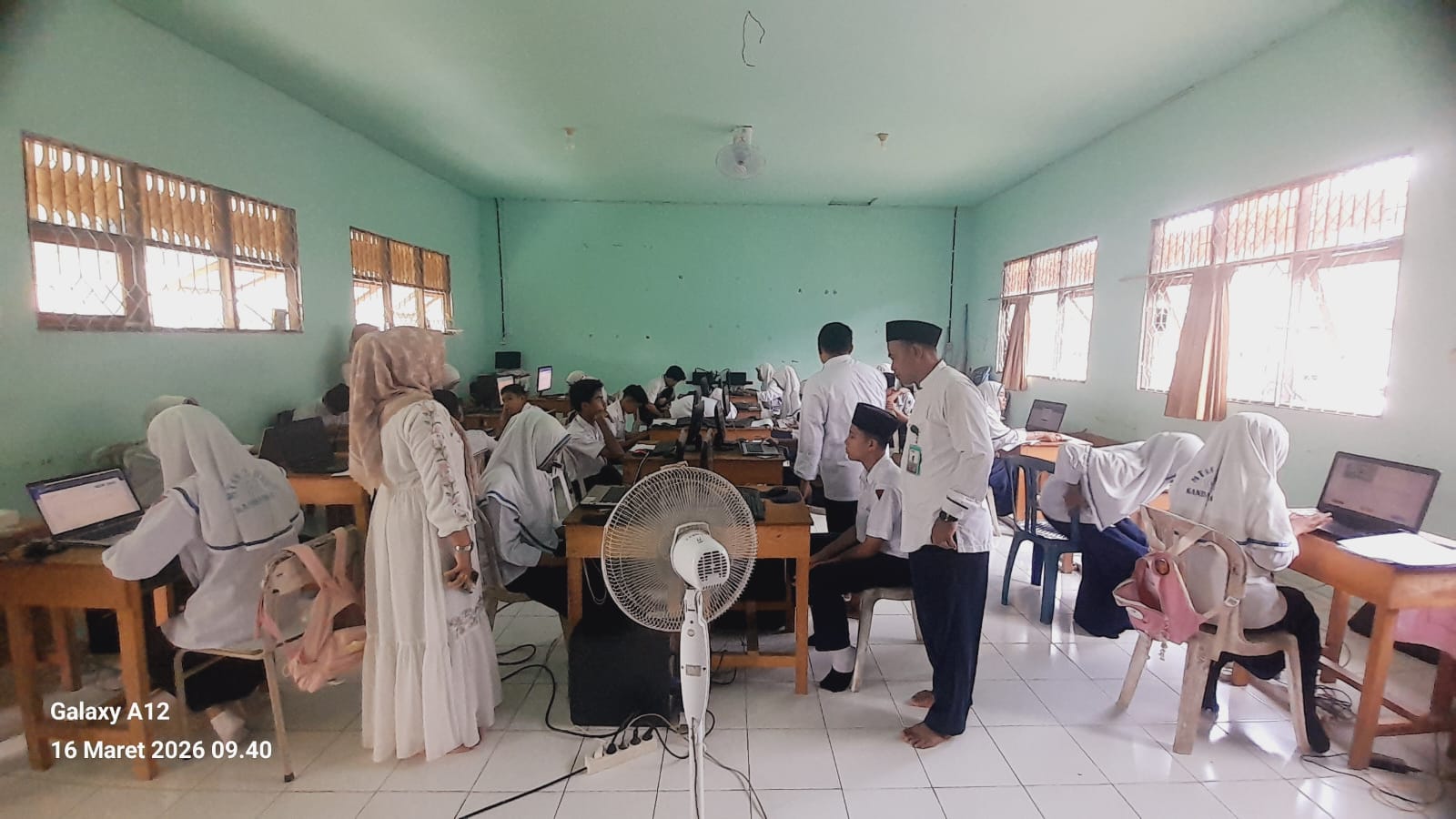 Uji Coba TKA, MTsN 2 HSS Pastikan Siswa Dapat Login dengan Lancar