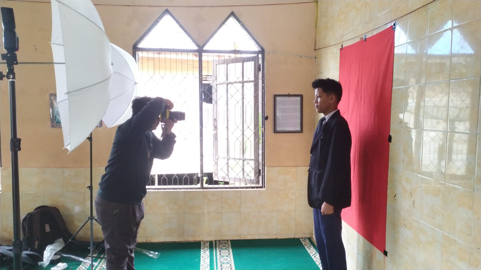 Lengkapi Administrasi Ujian, MTsN 2 HSS Gelar Sesi Foto Siswa Jelang TKA dan UAM